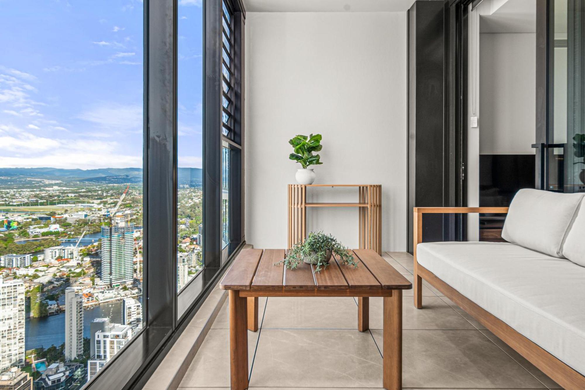 Surfers Paradise Skyline 3br Free Cp Ocean View Apartment *