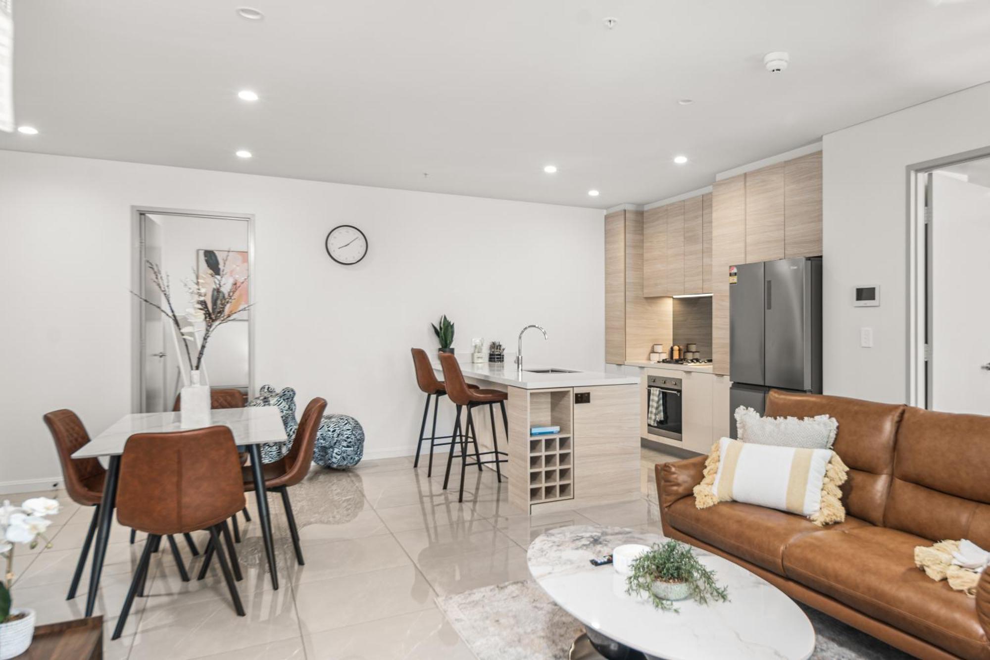 Surfers Paradise Skyline 3br Free Cp Ocean View *