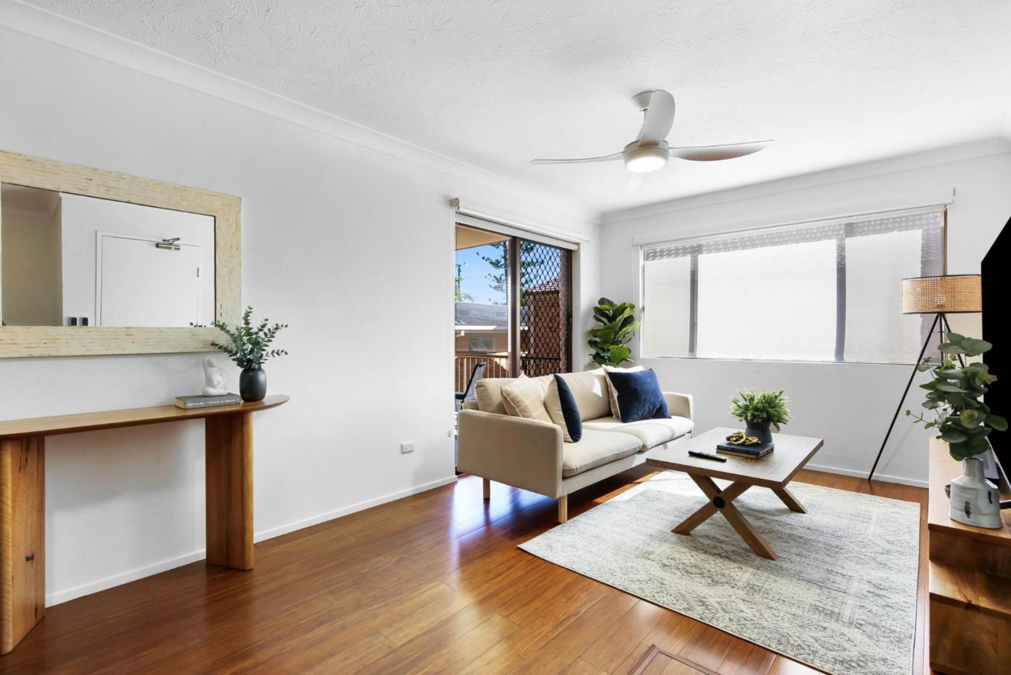 Apartamento Coastal 2-bed With Balcony 200m From