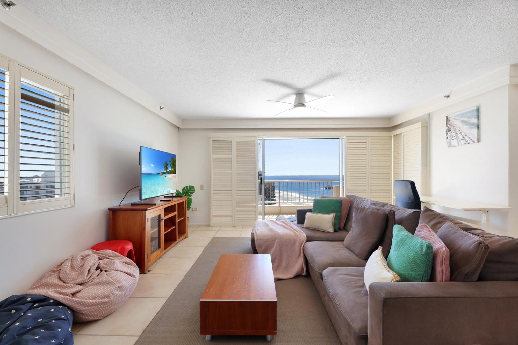 Apartment Surfers Paradise Escape With Premium Amenities