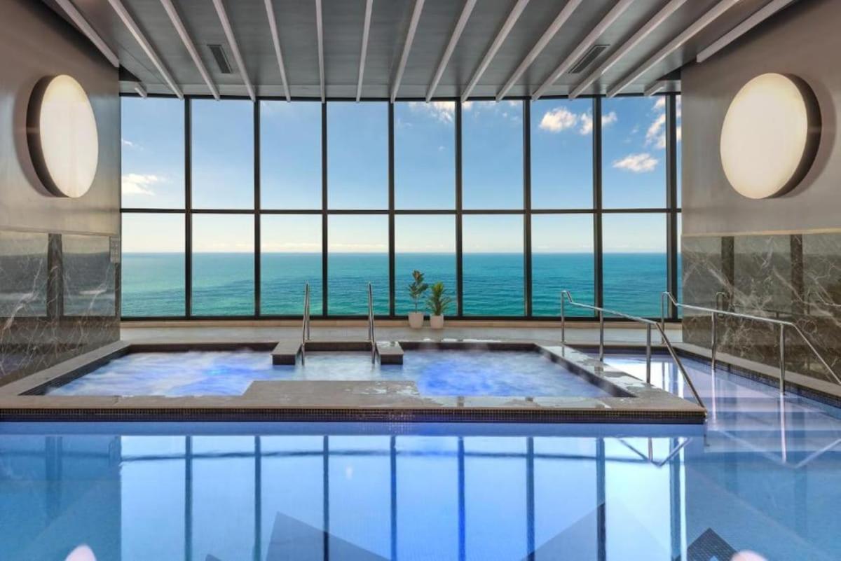 Sky High Luxury - 59th Floor At Ocean Apartment