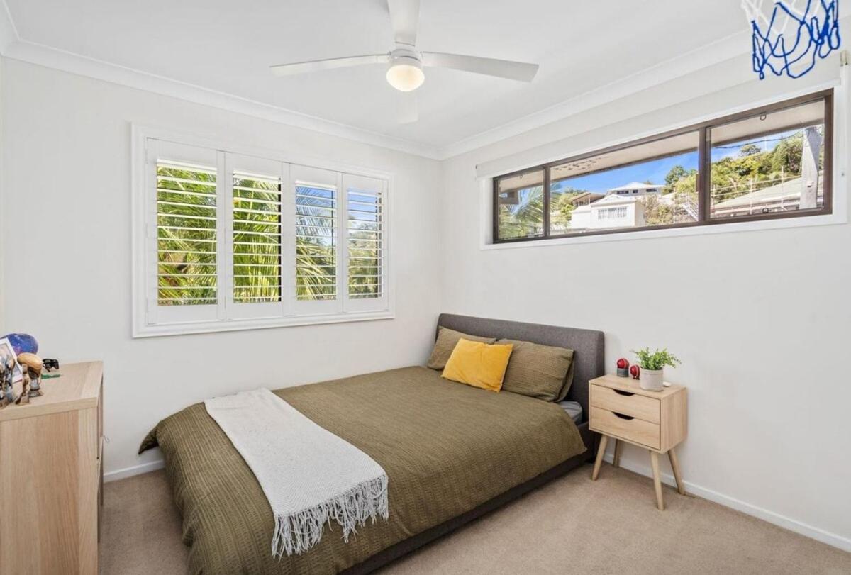 Tugun Retreat - 4brm With Pool! Holiday home