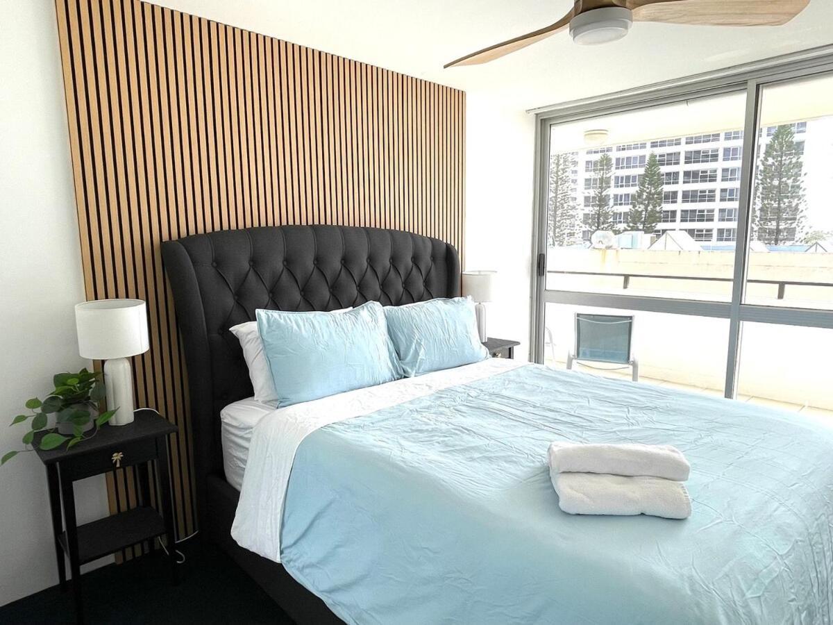 Surfers Sunrise Retreat * Gold Coast
