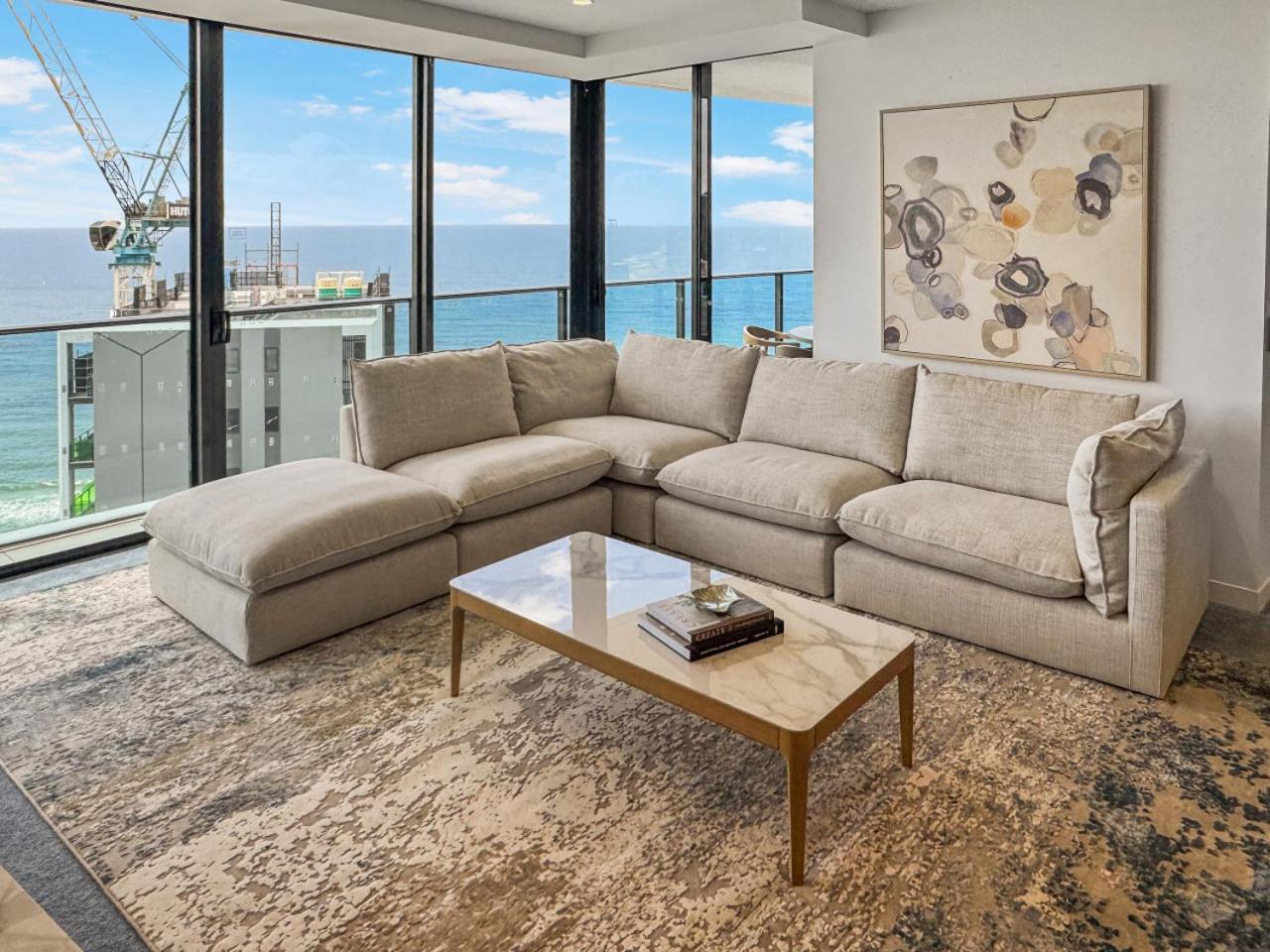 Luxury Oracle Skyhome 39th Floor With Stunning Ocean Views