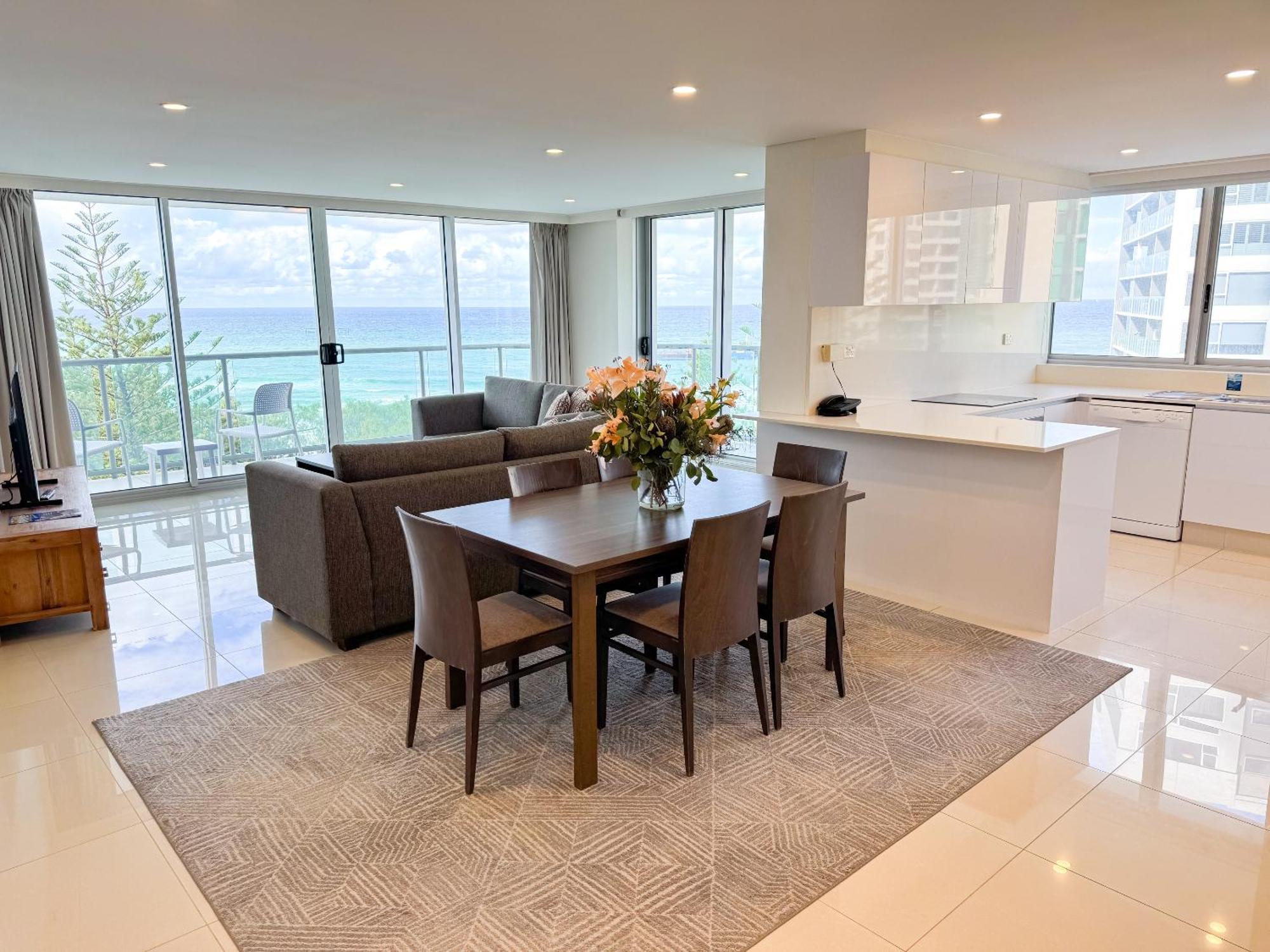 Peninsula - By Holidays Apartment