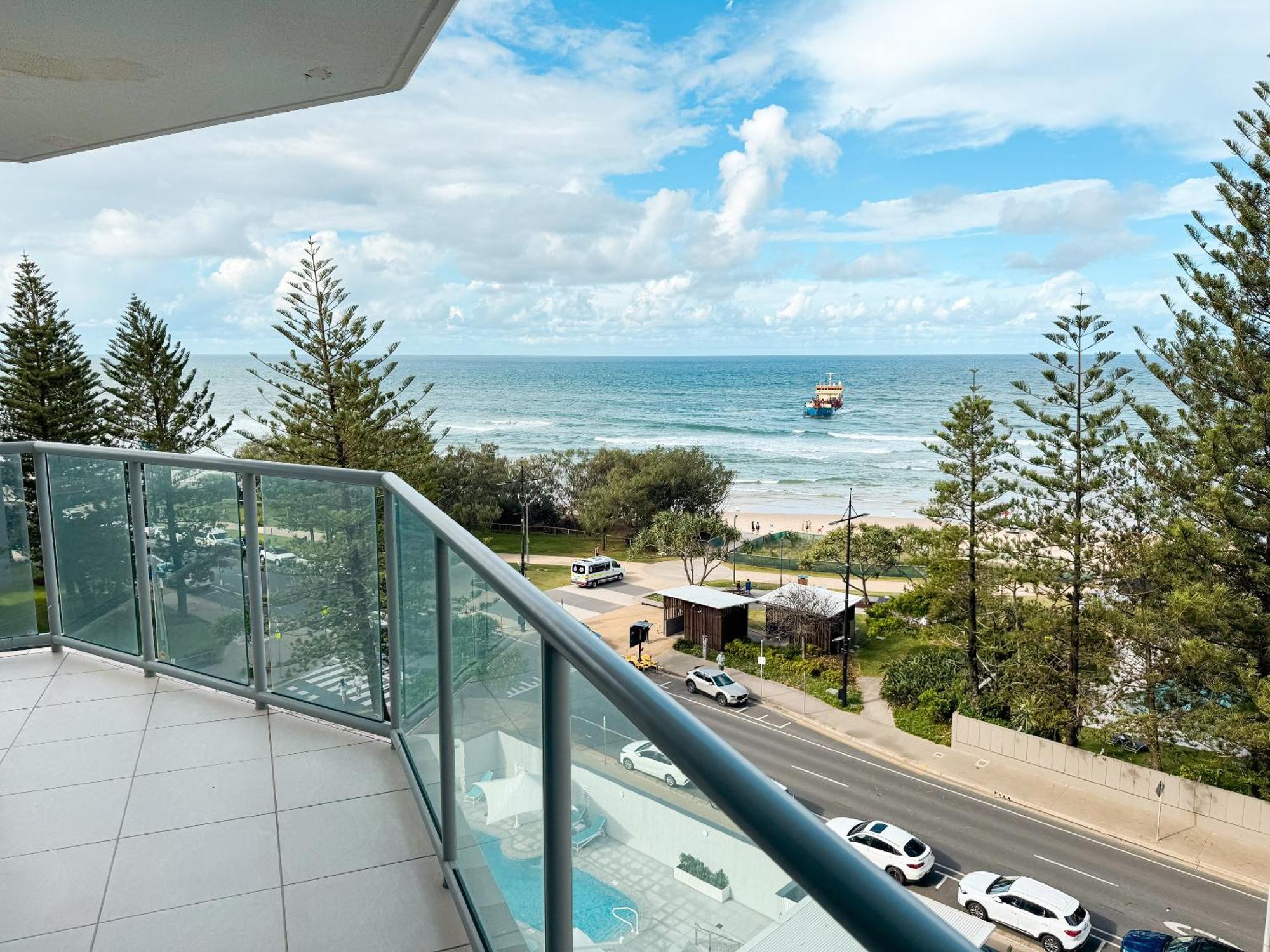 Peninsula - By Holidays Apartment Gold Coast