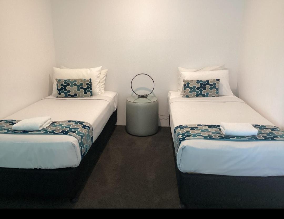 Serain Residences On 9 Hamilton Avenue Apartamento *