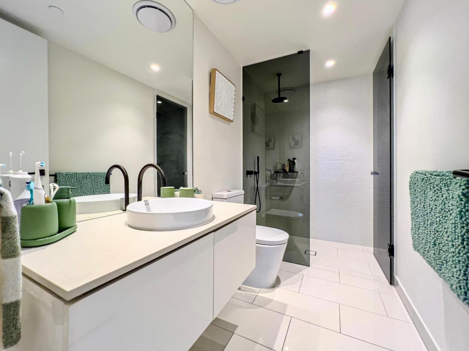 Palm Luxury Getaway * Gold Coast