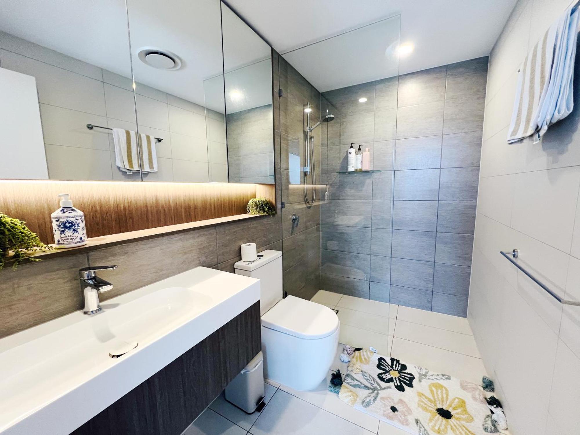 Skyline 1b Oceanview Apartment Gold Coast