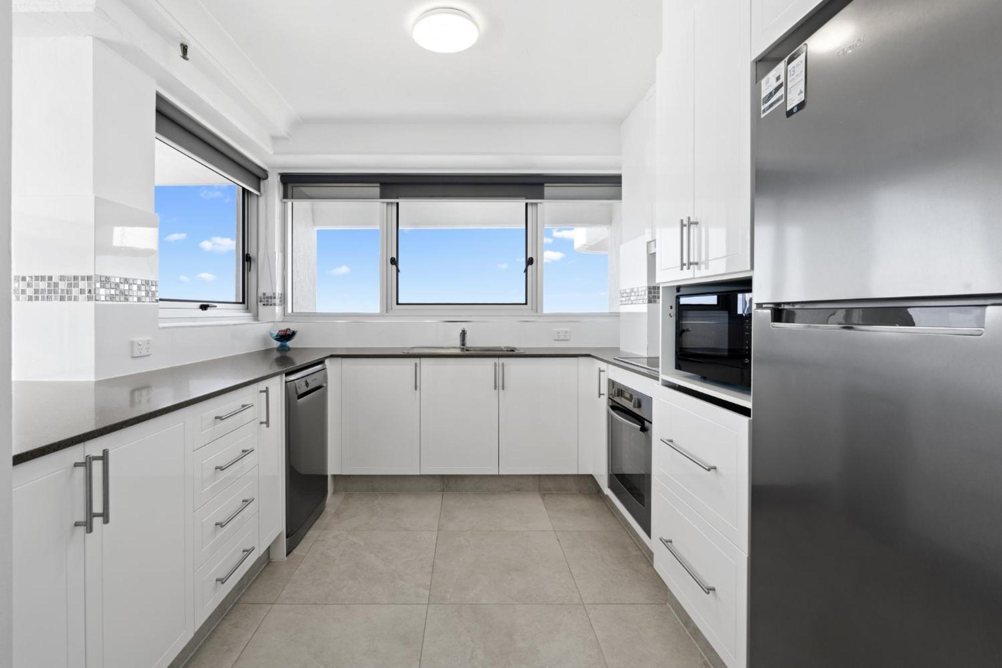 Beachfront Talisman 22nd Floor, Ocean Views