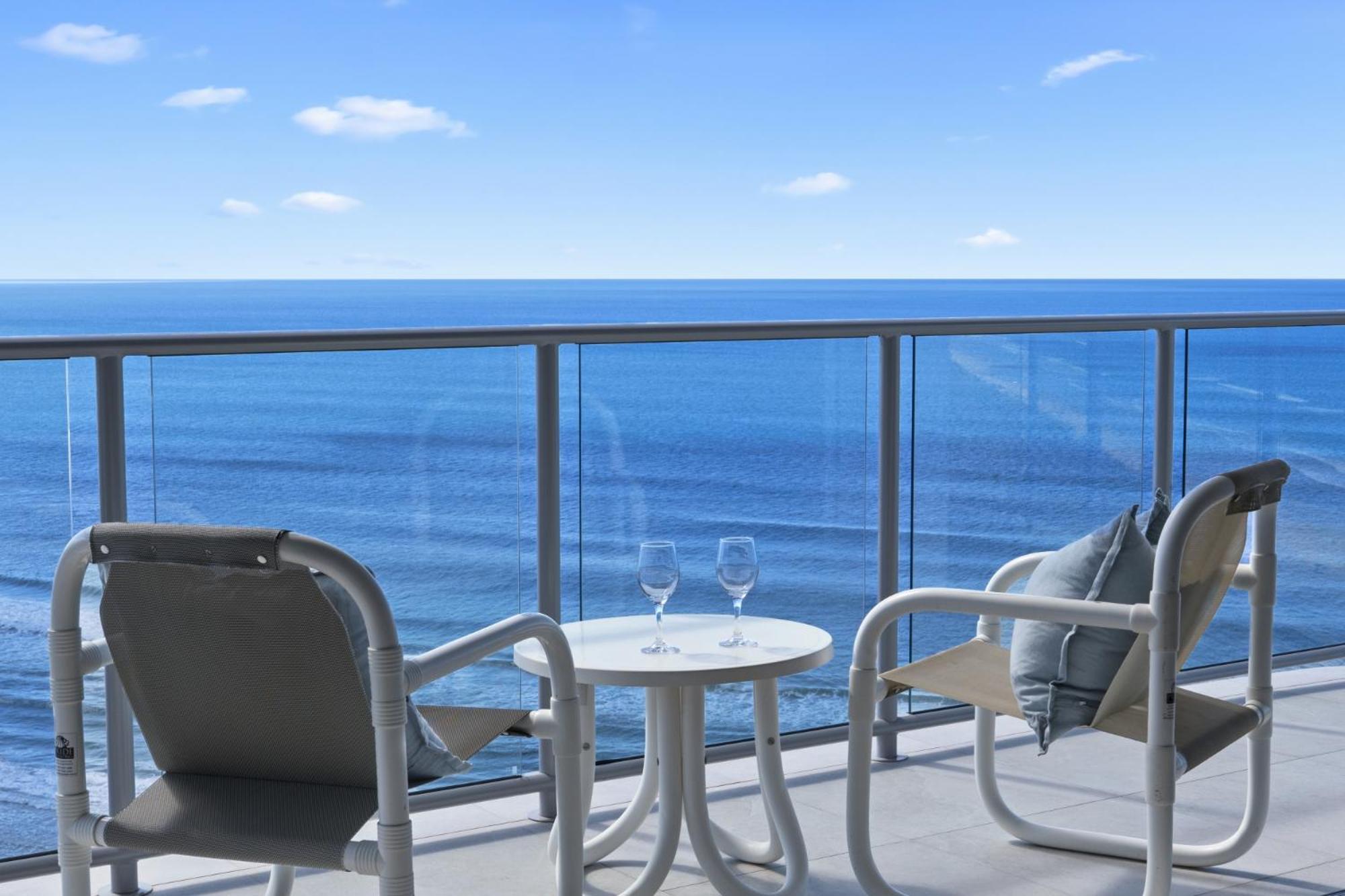 Beachfront Talisman 22nd Floor, Ocean Views Apartamento