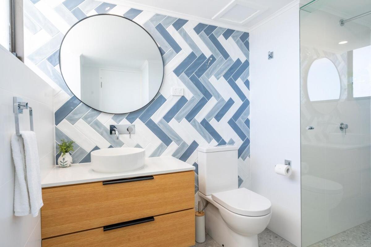Opulent Beachfront Daydream! 2b Designer * Gold Coast