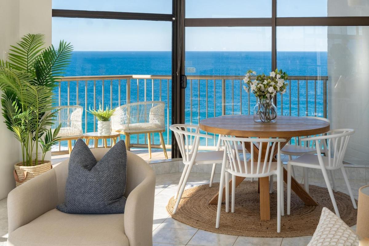 Opulent Beachfront Daydream! 2b Designer * Gold Coast