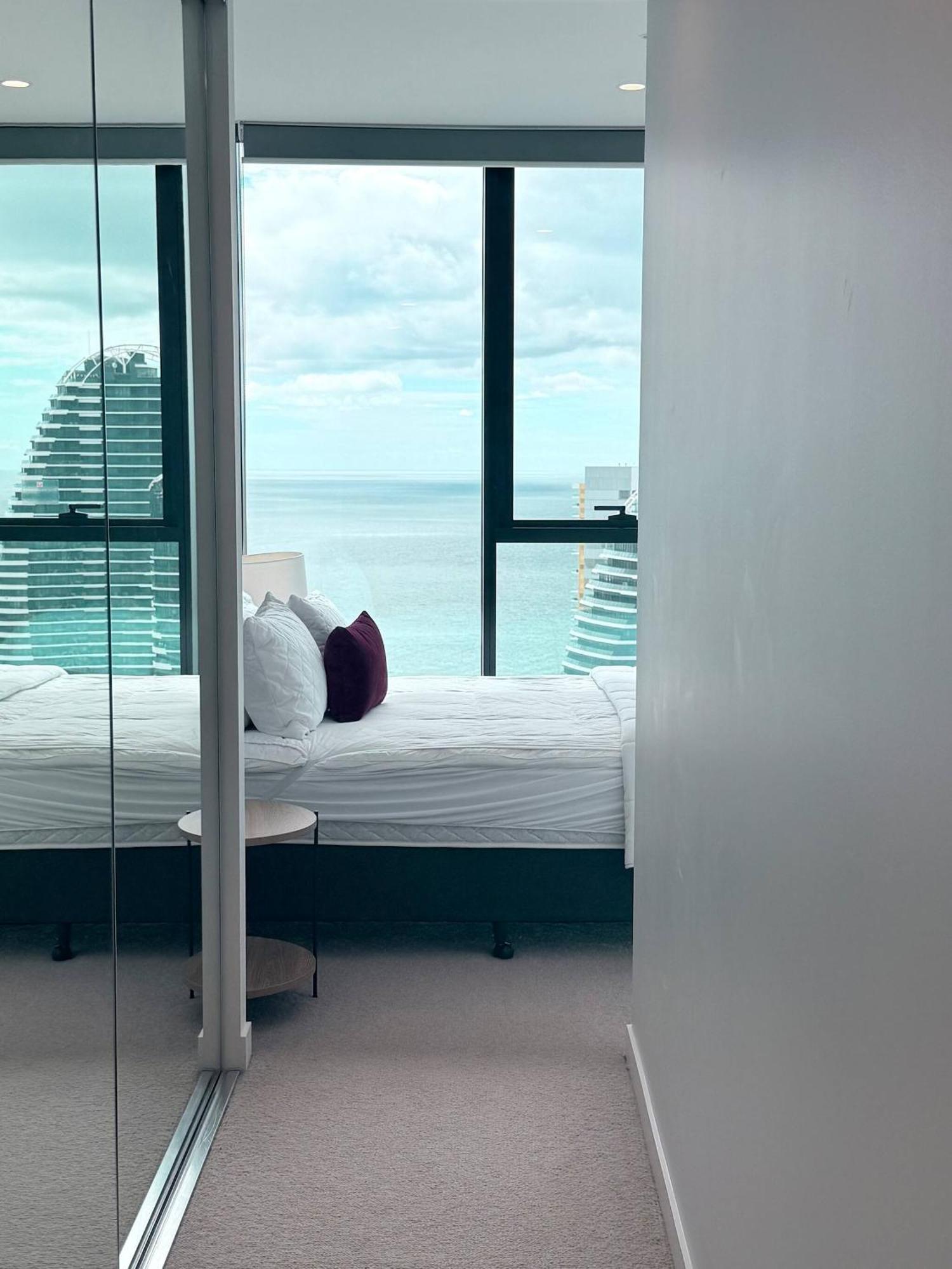 Apartment Star Above, Ocean Beyond - Lv 43 Luxury With Panoramic View On The Star Casino Broadbeach