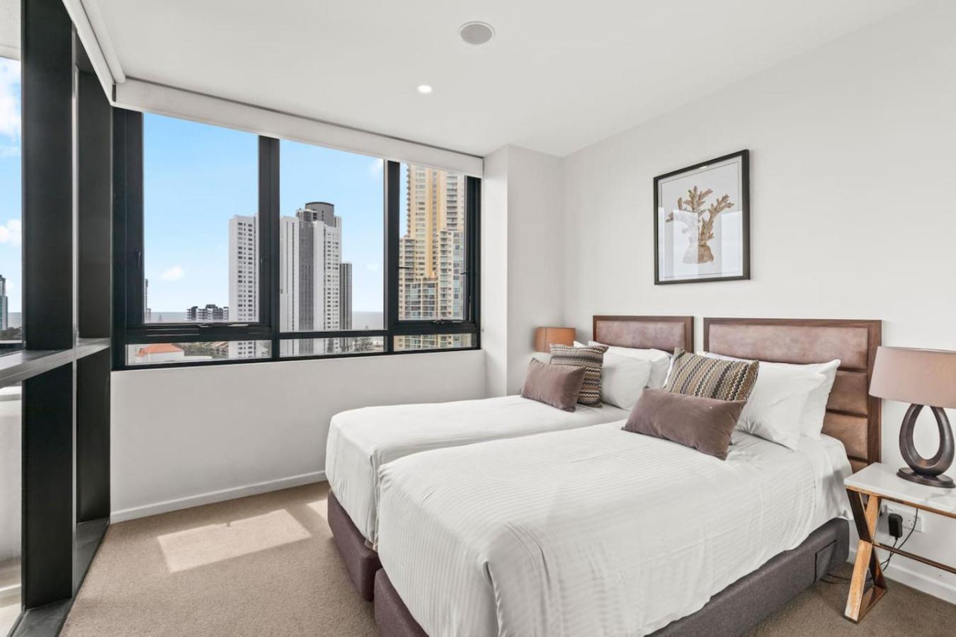 Apartment Family Friendly 2 Bedroom With Ocean Views