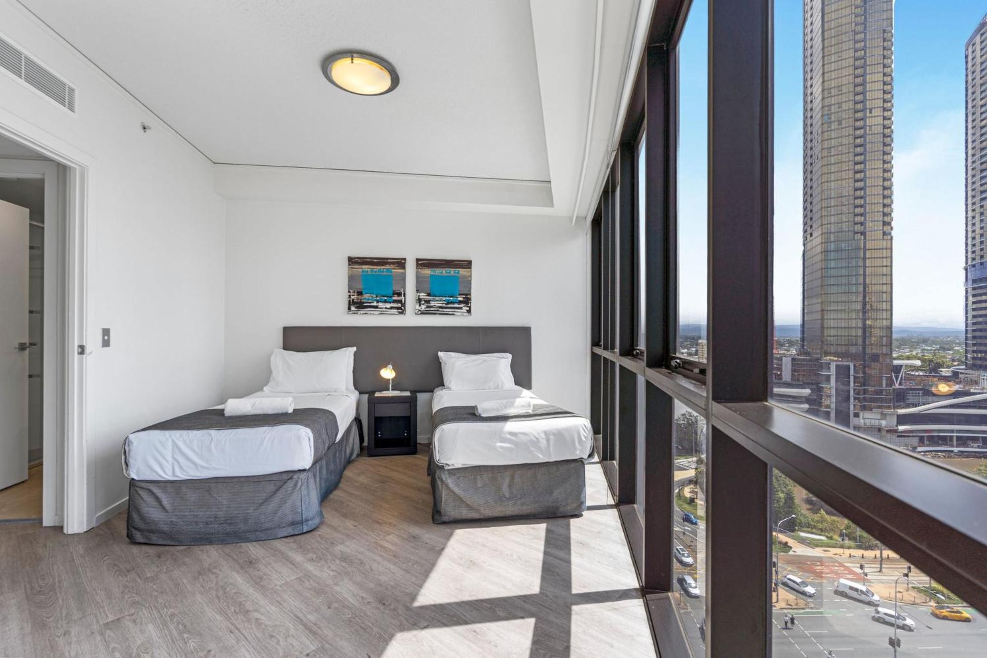 Sierra Grand 1402 Apartment Gold Coast