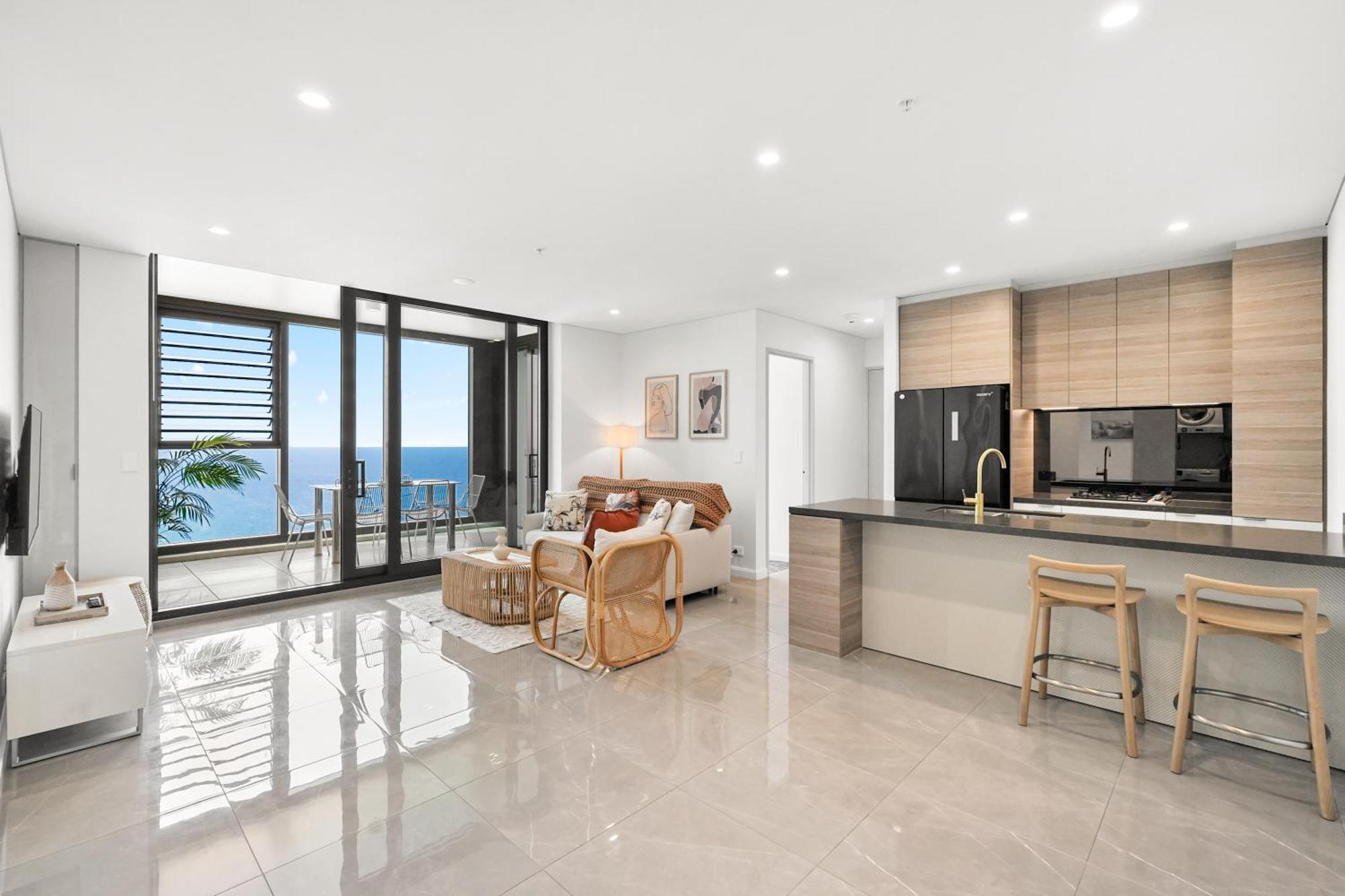 Skyhigh With Ocean Views - Pet Friendly Apartment Gold Coast