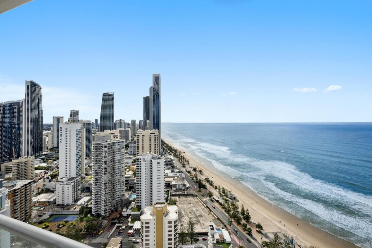 Apartment High Floor Expansive Ocean Views From Peninsula Gold Coast