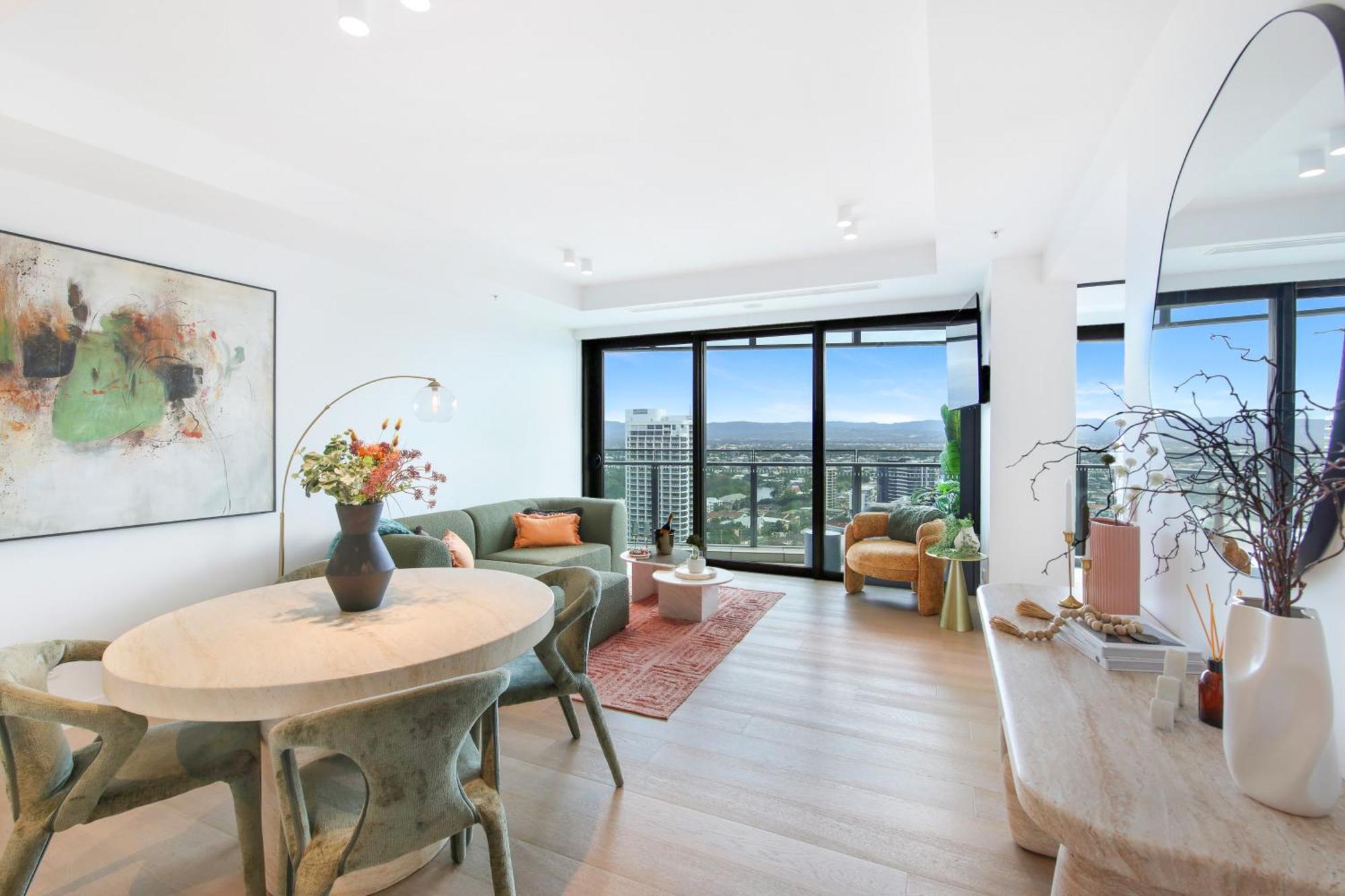 Diamonds Of Paradise - Set In * Gold Coast