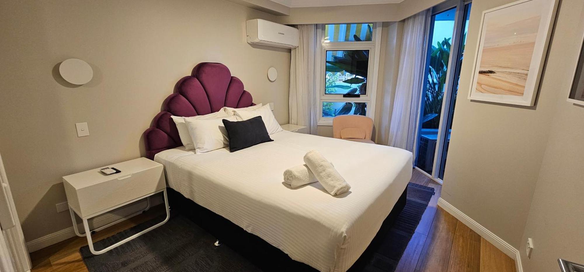 Broadbeach 4*