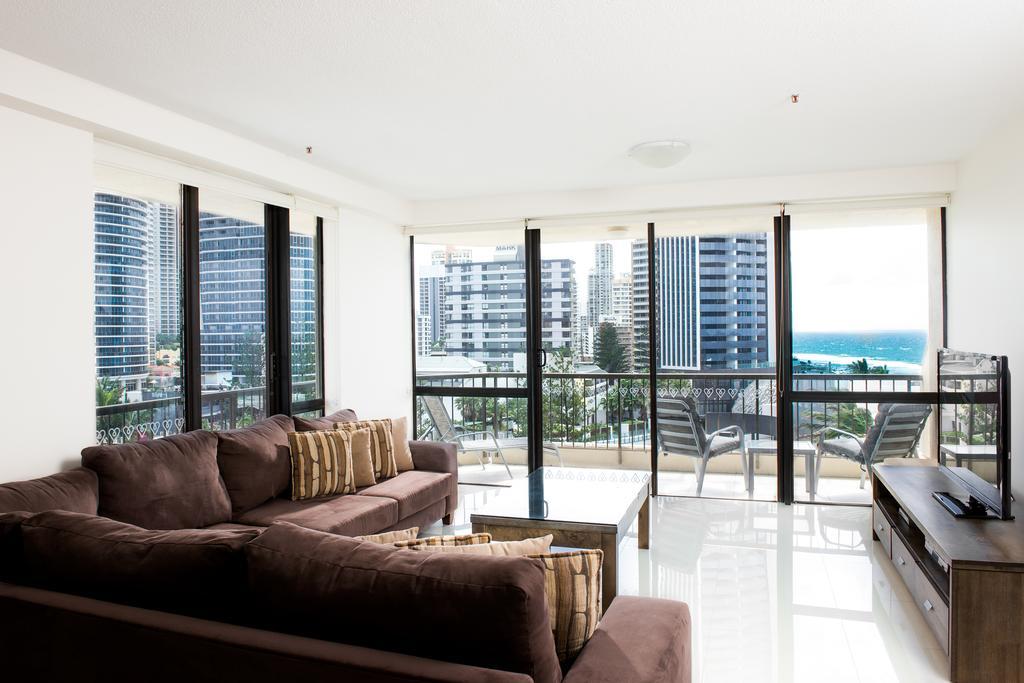 Paradise Centre 4*