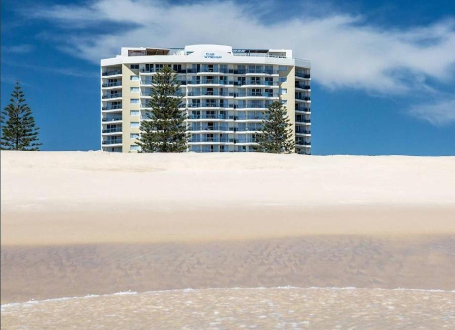Wyndham Kirra Resort