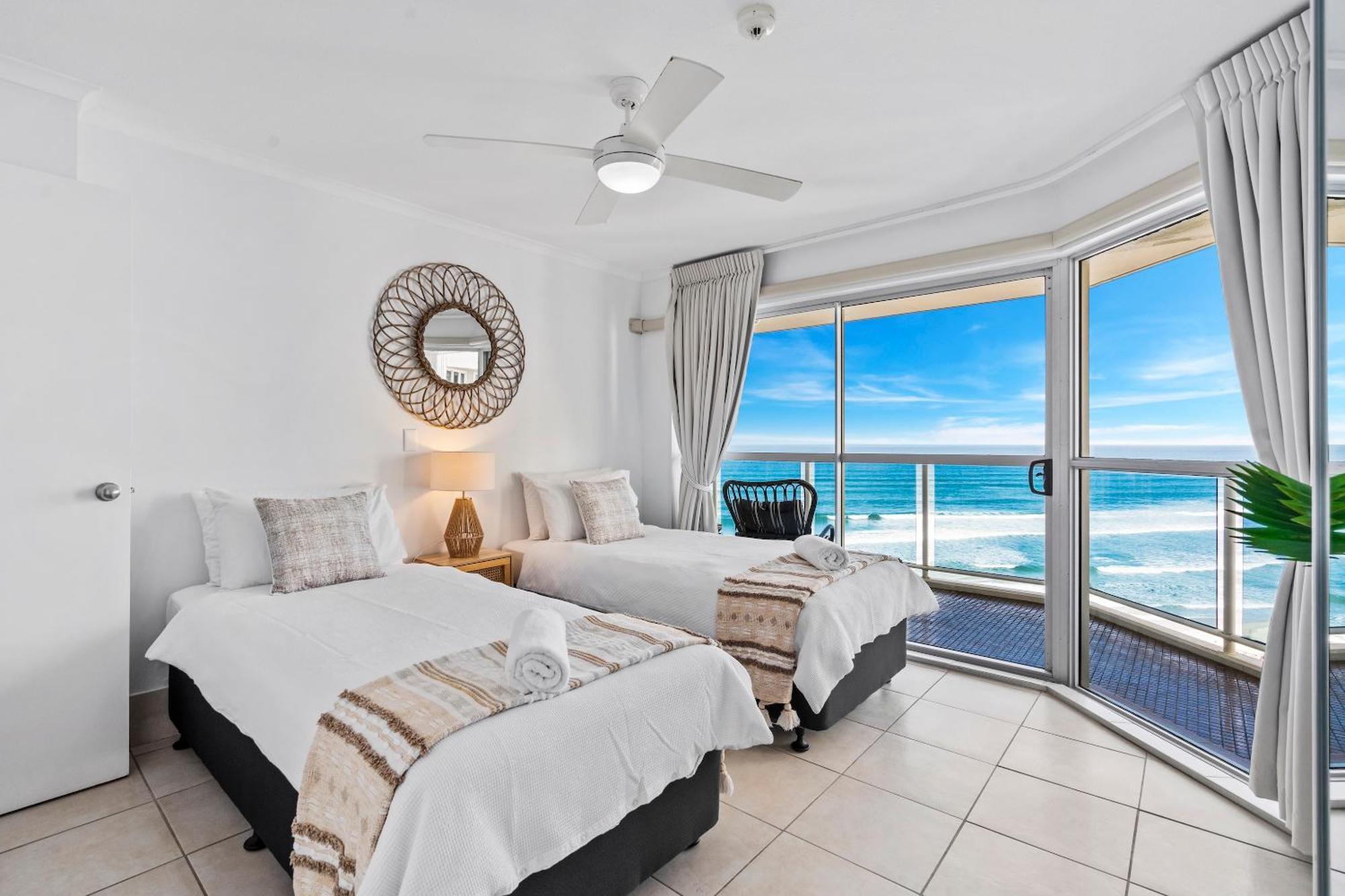 Surfers Paradise Oceanfront Retreat * Gold Coast