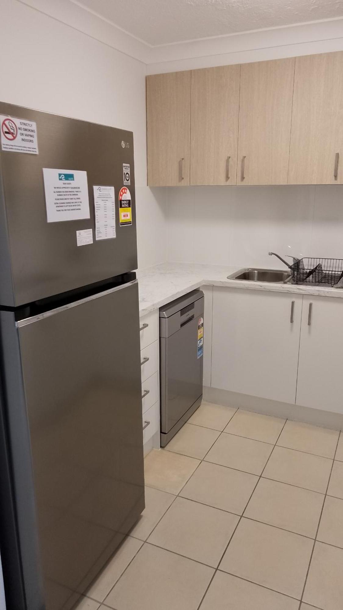 Breakers North Absolute Beachfront - Official Aparthotel 4*