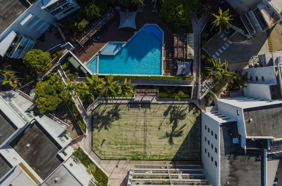 Lunakai * Gold Coast