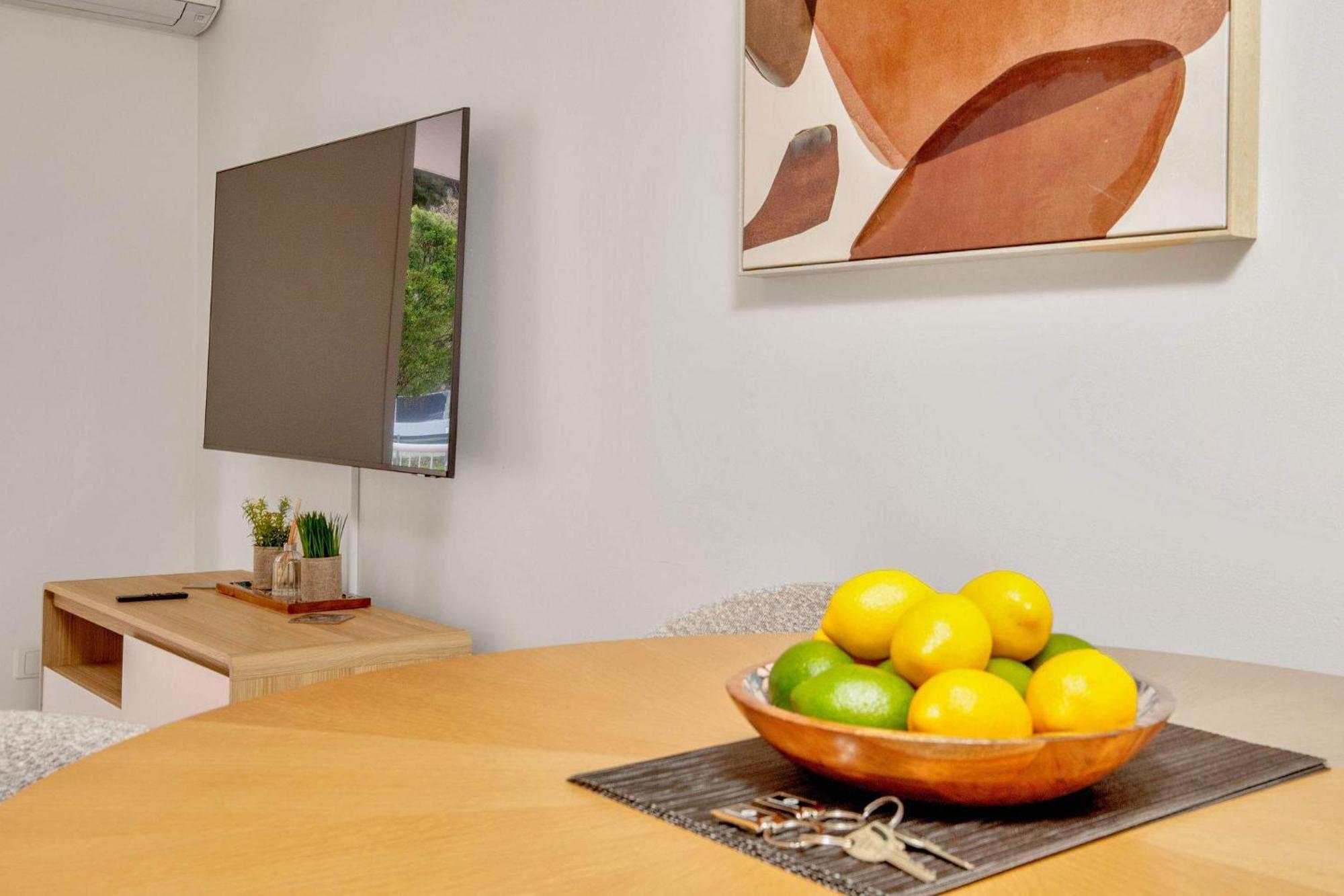 Spacious Ground Floor Retreat By Burleigh Apartment