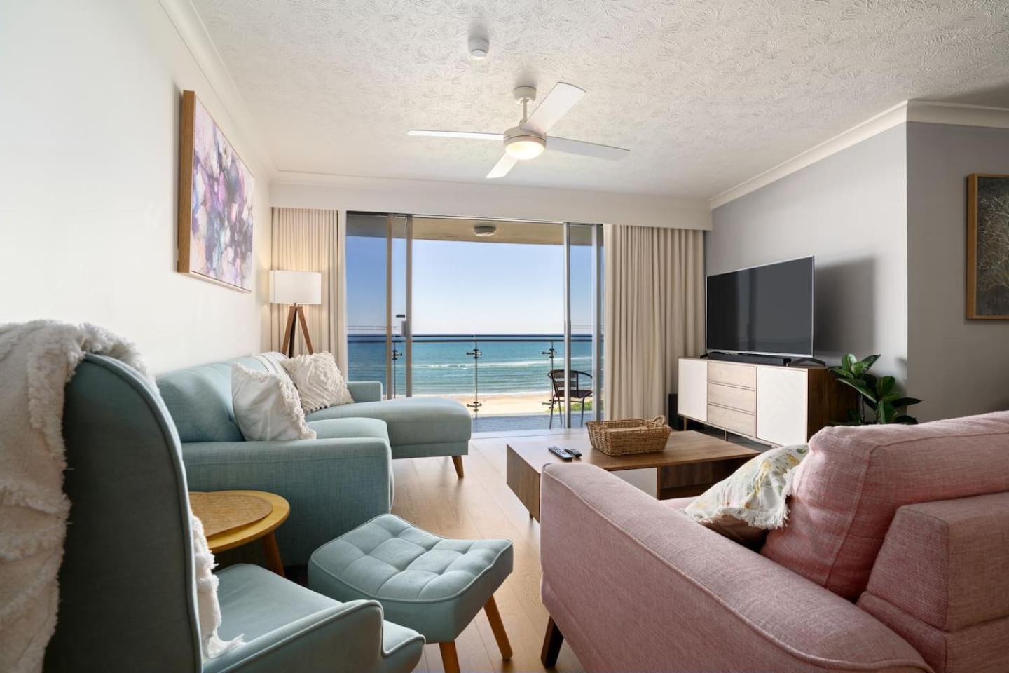 Apartamento Pastel Drift - Beachfront Haven By Dining & Parks Gold Coast