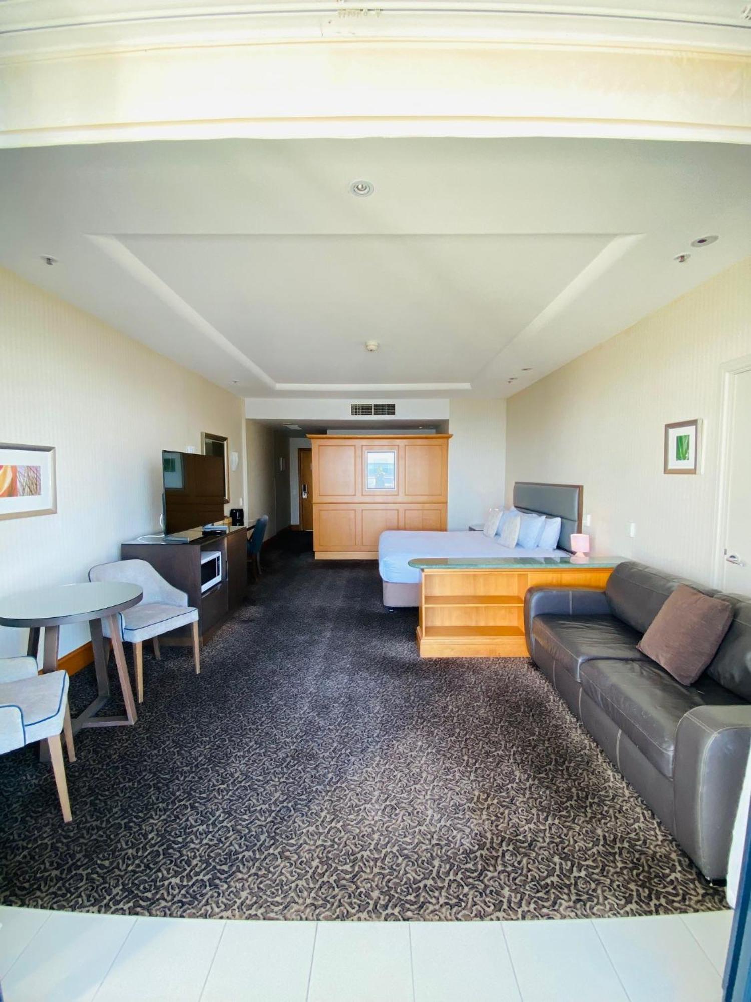 Ocean View Surfers Paradise * Gold Coast
