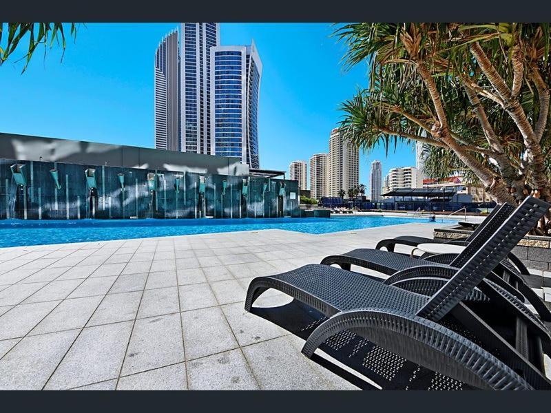 Apartment Level 43 Sky High 3br Ocean View *