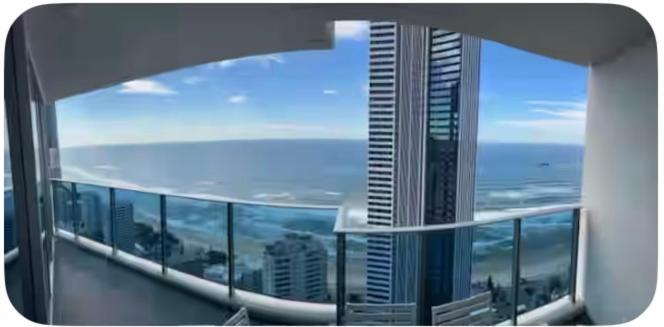 5 Star 3 Bedroom On Surfers Paradise Beach, Ocean Views From Every Apartment