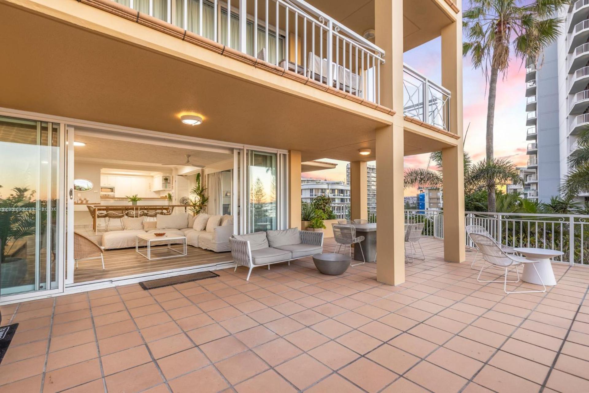 Apartamento Orion 2 - Beachfront Rainbow Bay Coolangatta - Linen Supplied - Min. 3 Night Year Round! *
