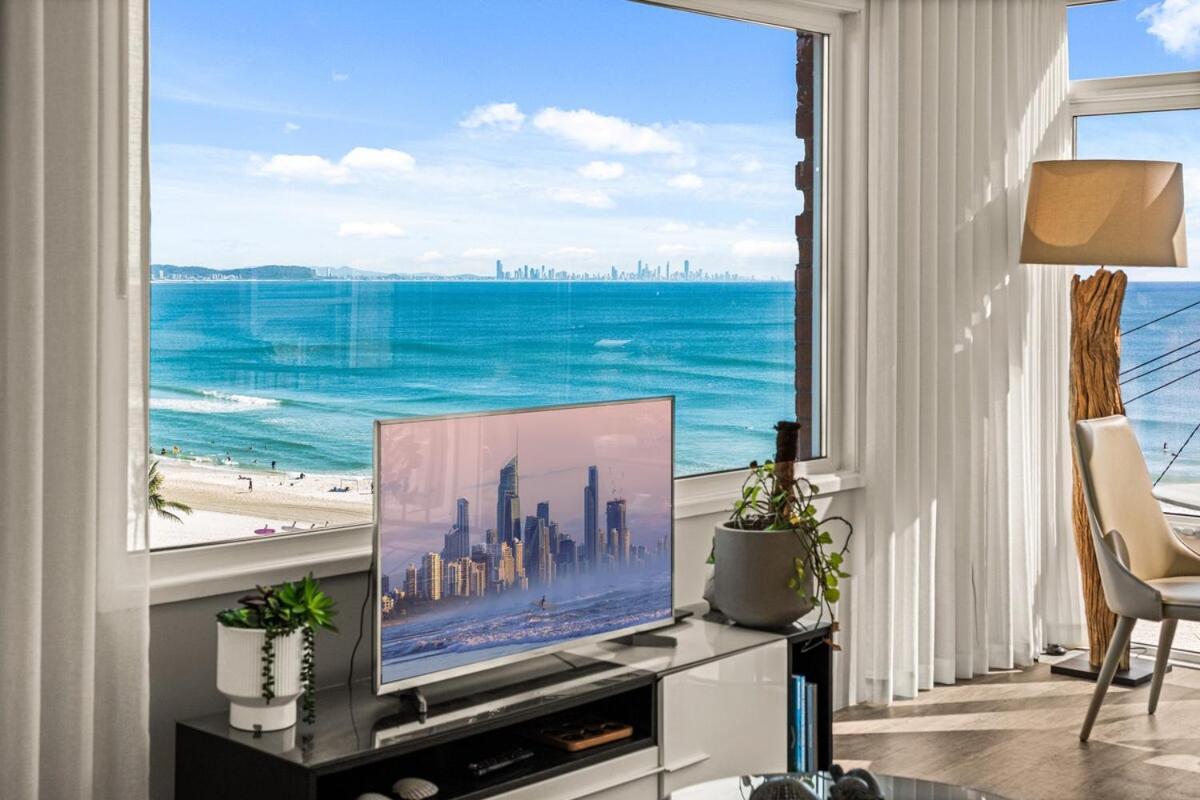 Oceanview Retreat - 2 Mins Walk To Kirra Apartment