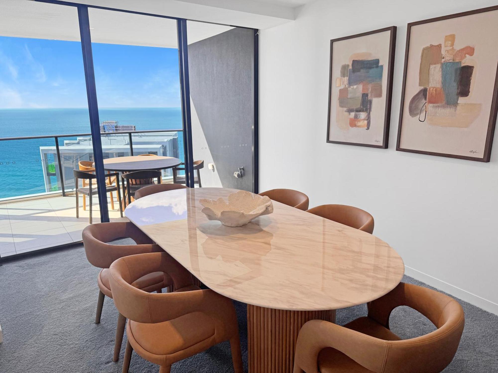Luxury Oracle Skyhome 39th Floor With Stunning Ocean Views Apartment *