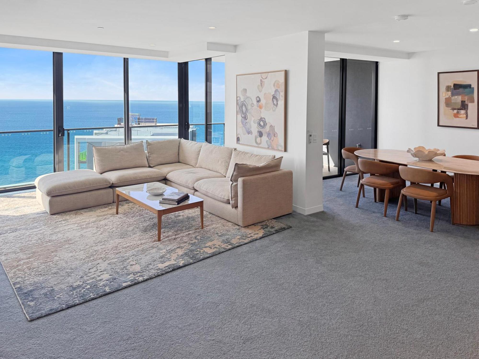 Apartment Luxury Oracle Skyhome 39th Floor With Stunning Ocean Views *