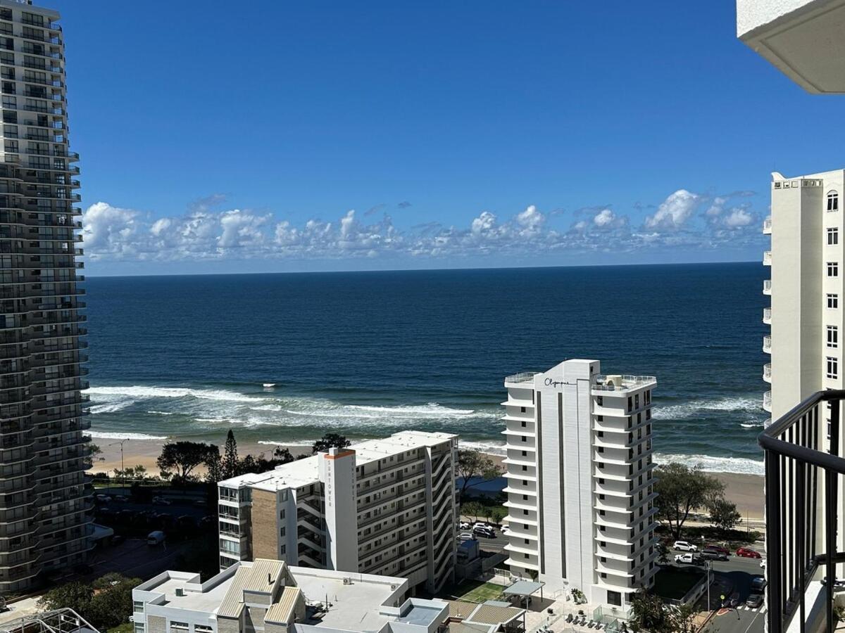 King - Ocean View, Renovated Luxury - Lev 19 Gold Coast