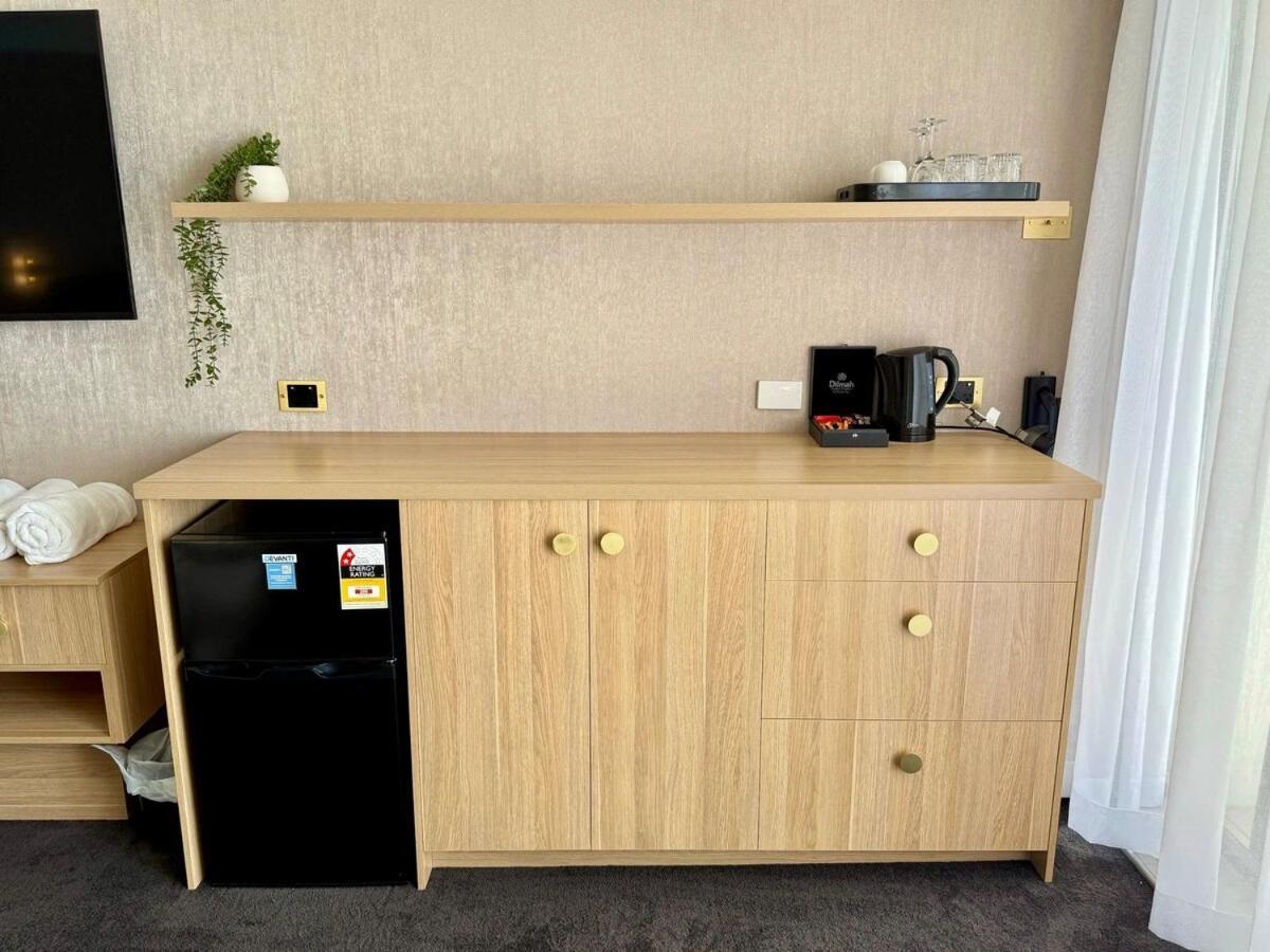 King - Ocean View, Renovated Luxury - Lev 19