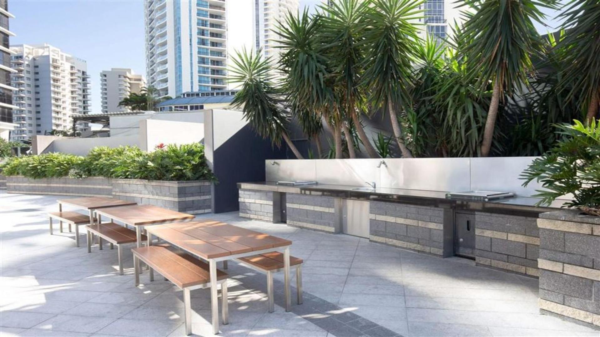 Circle On Cavill 25th Floor With Ocean Views - Coasthm Apartment Gold Coast