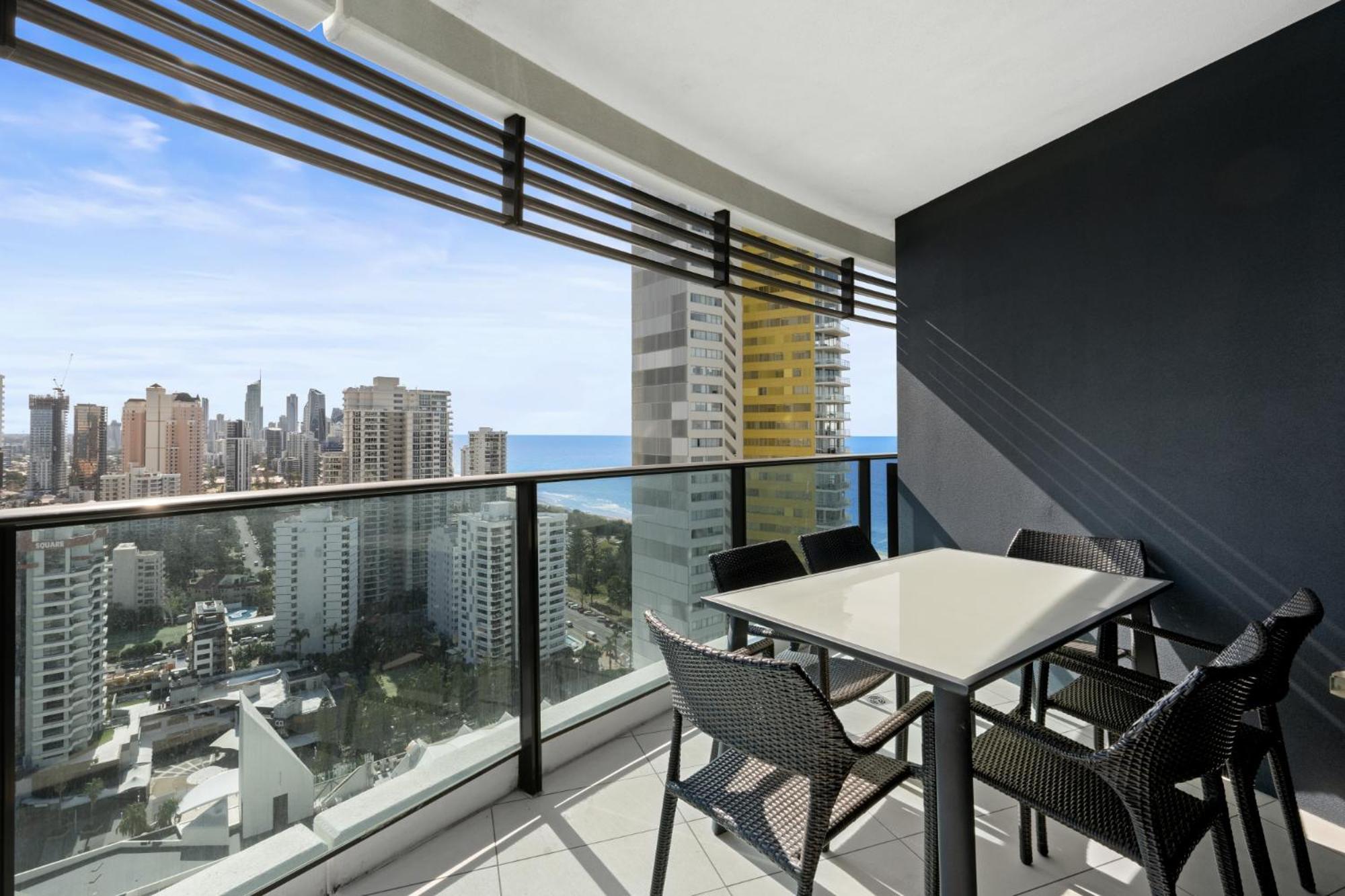 Oracle 2401 Apartment Gold Coast