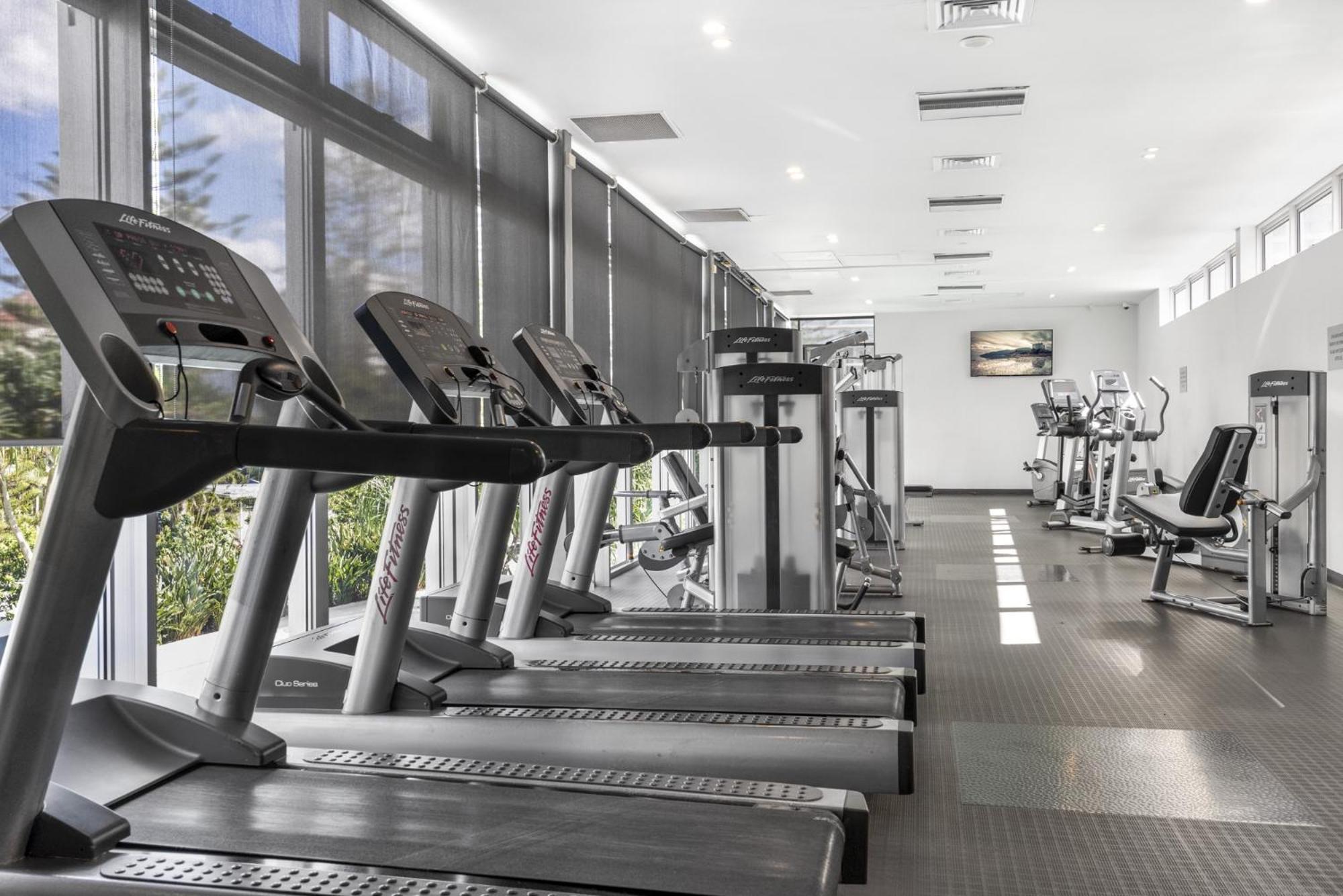 Sunny With Pool Games & Gym Apartamento *