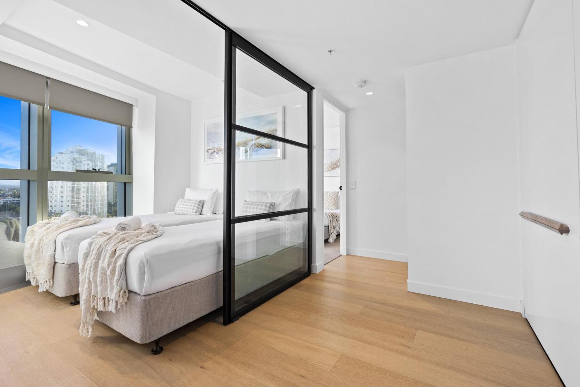 Luxury Units At The Jewel Residences - Q Apartment *