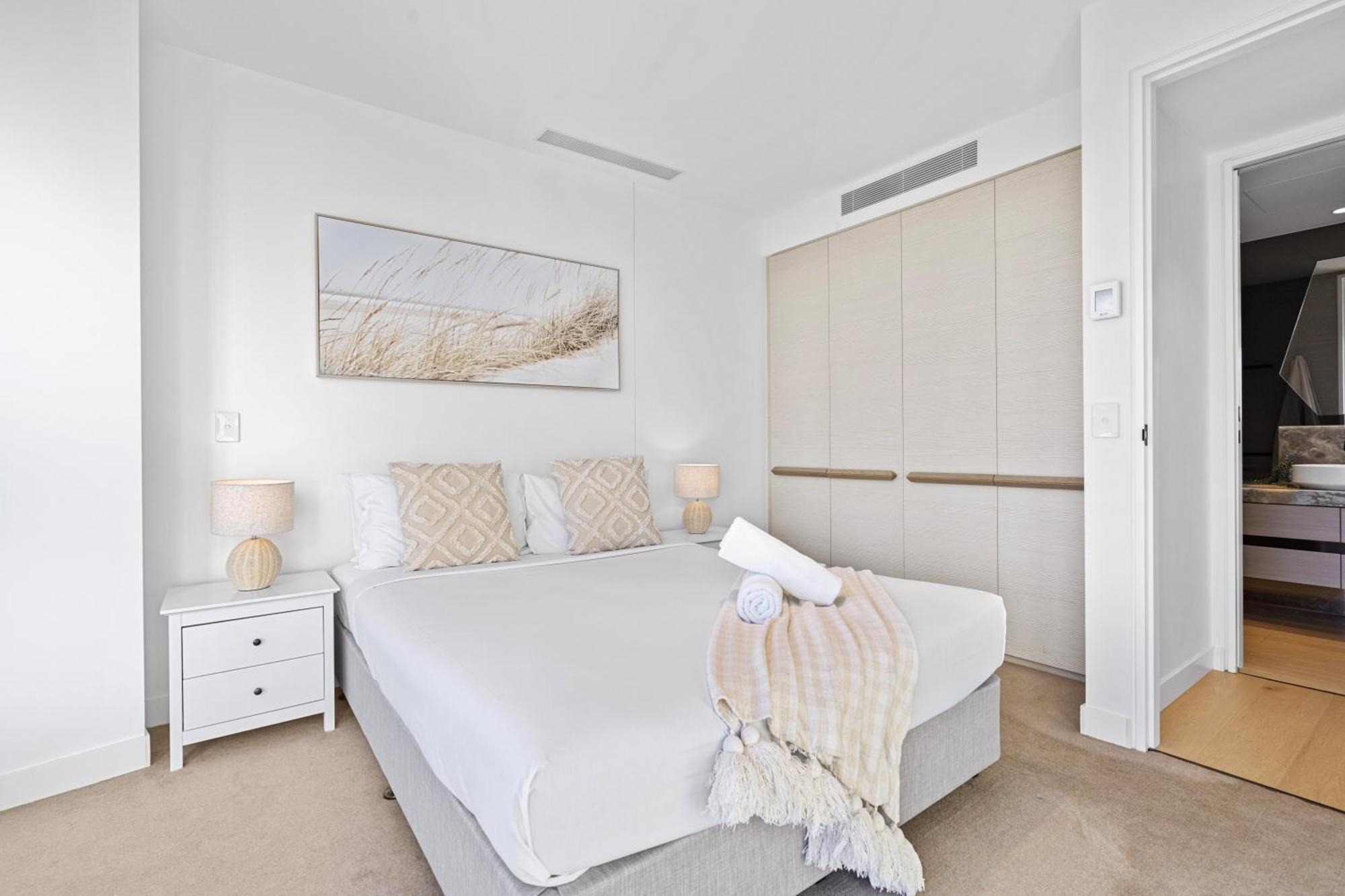 Luxury Units At The Jewel Residences - Q