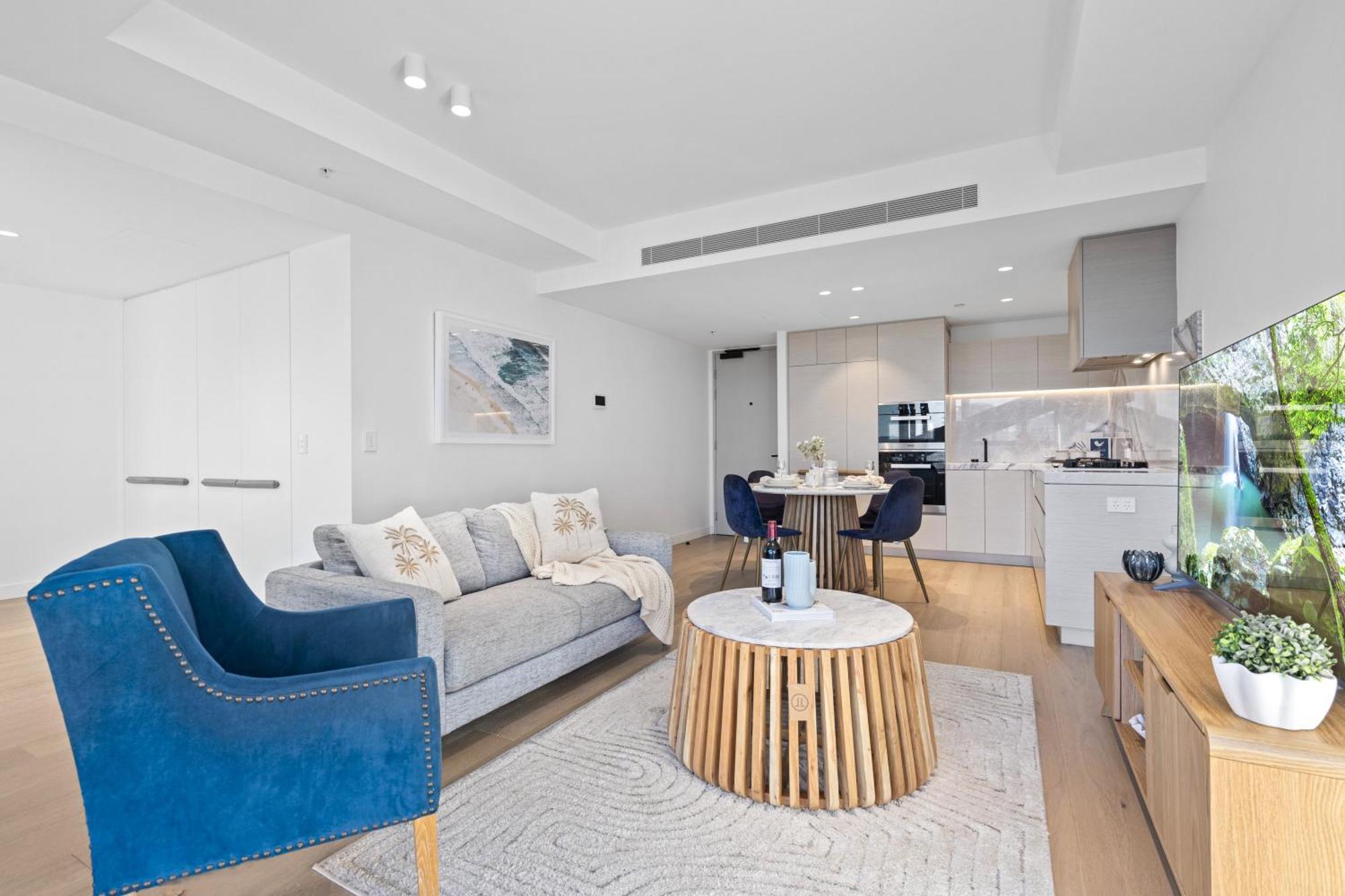 Apartment Luxury Units At The Jewel Residences - Q