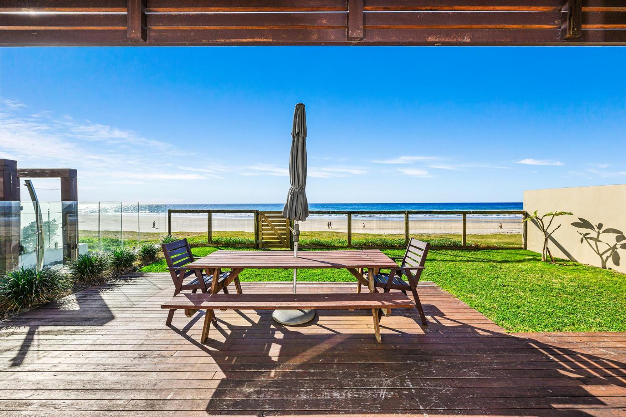 Holiday home Beachfront Beauty! Gold Coast