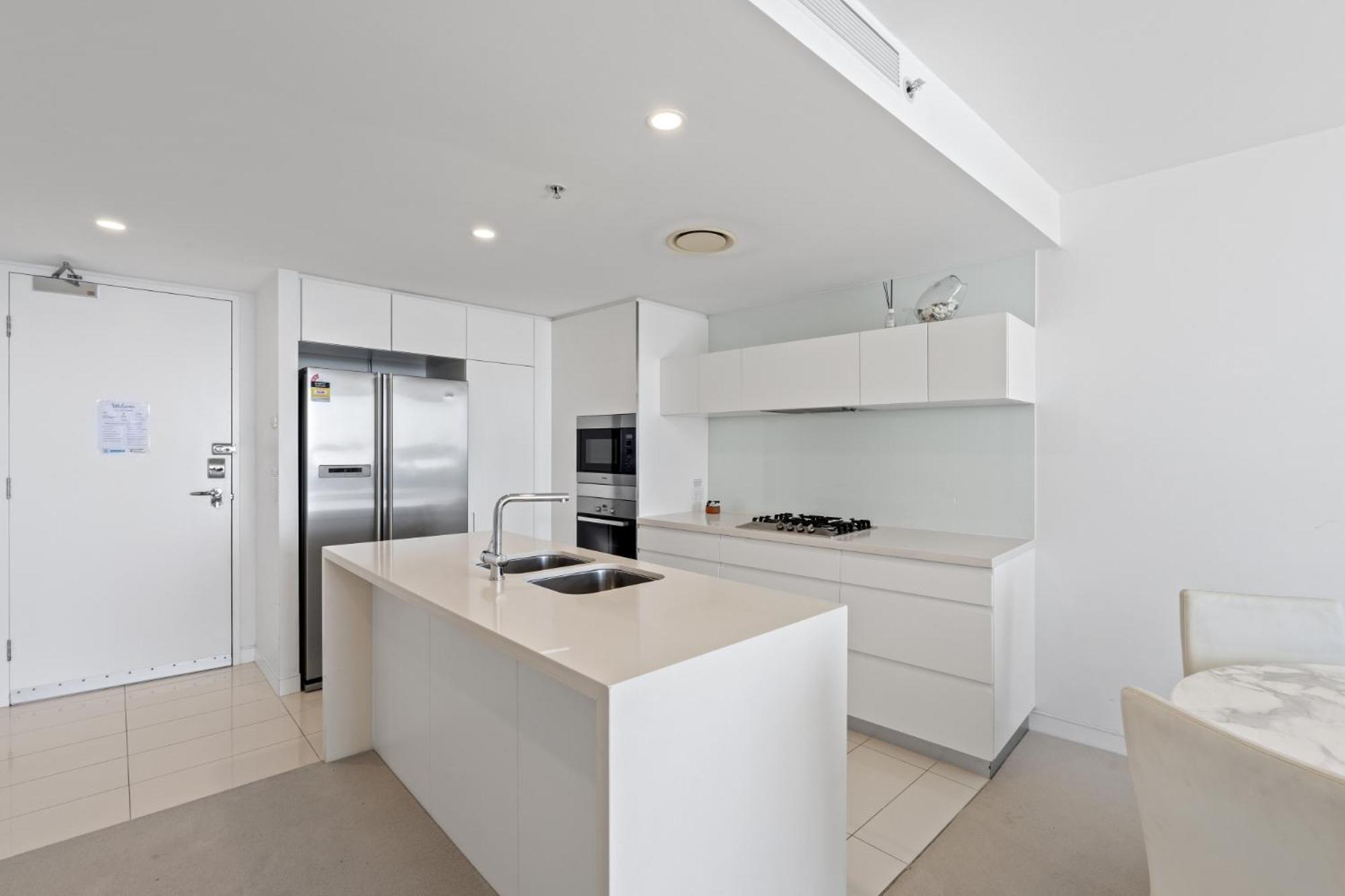 Apartment Oracle 2705