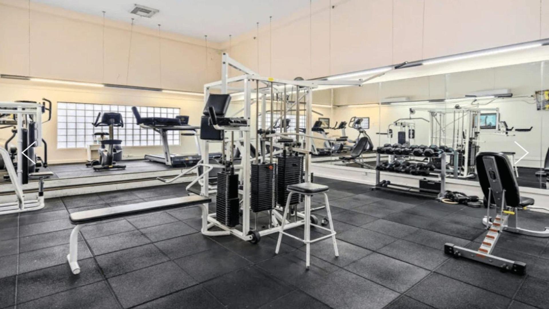 Escape In The Heart Of Surfers Gold Coast