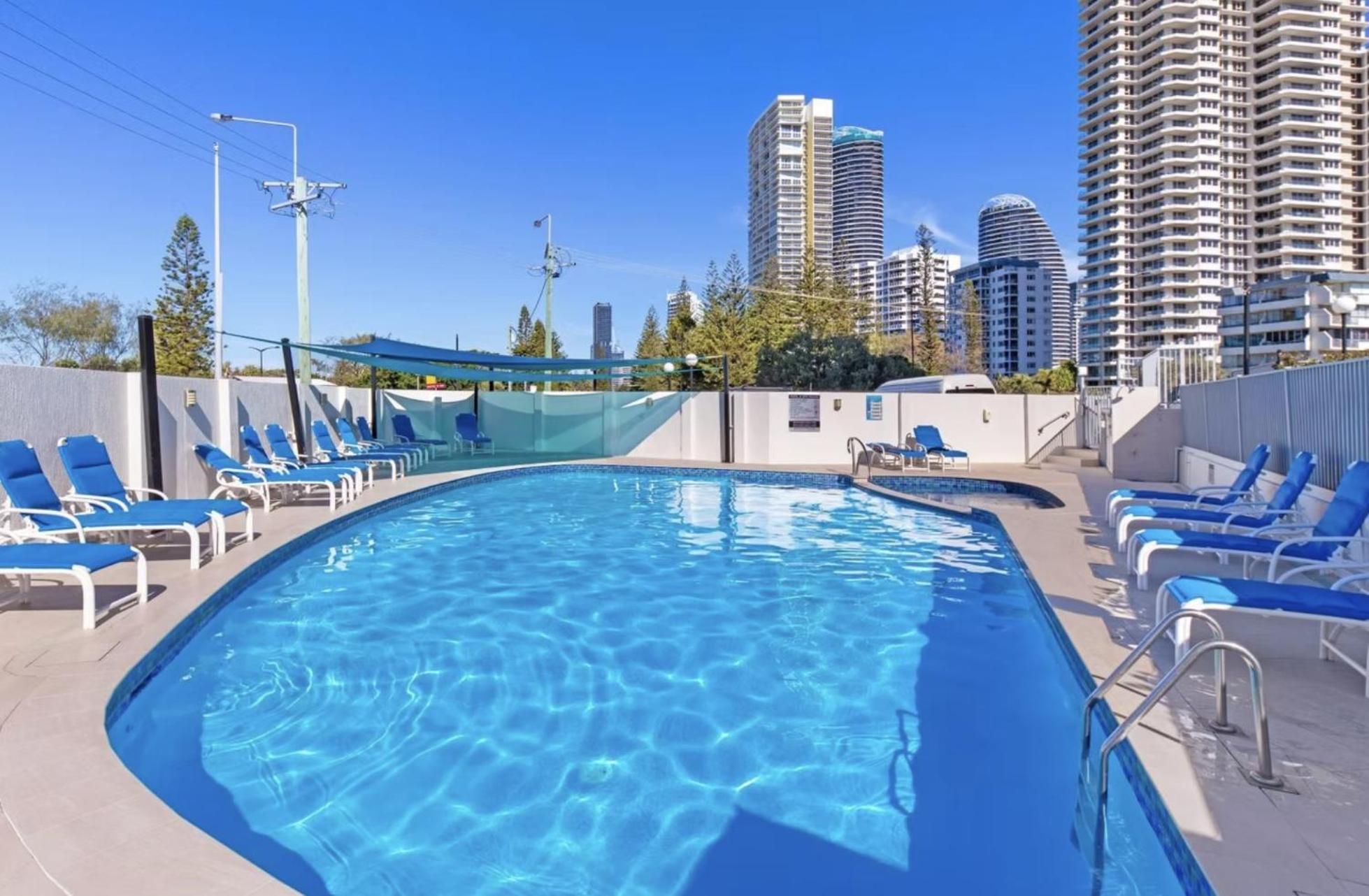 Apartment Beachfront 16th Floor, Ocean Views Talisman *